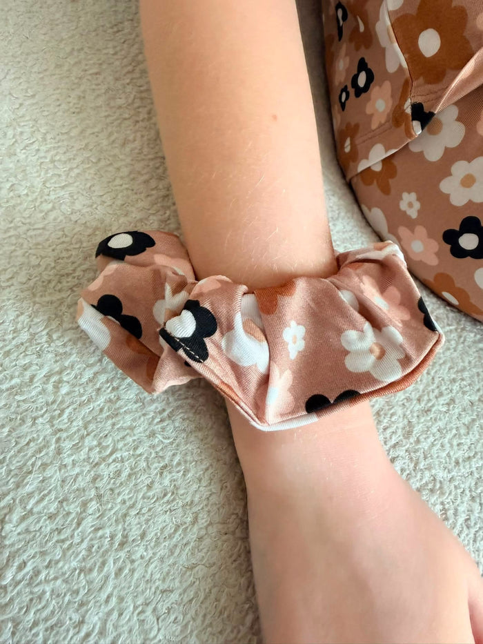 Checkered Wildflower Scrunchie