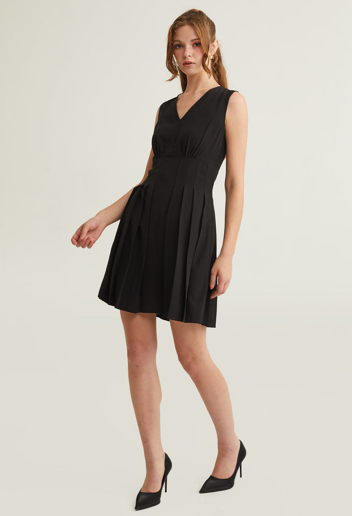 Formal Cinched Waist A-Line Dress