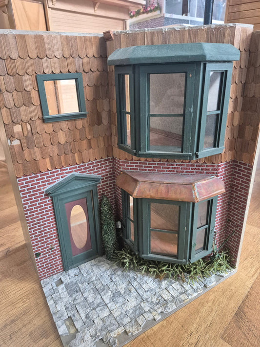 2 Story Apartment with Large Bay Windows *As-Is*