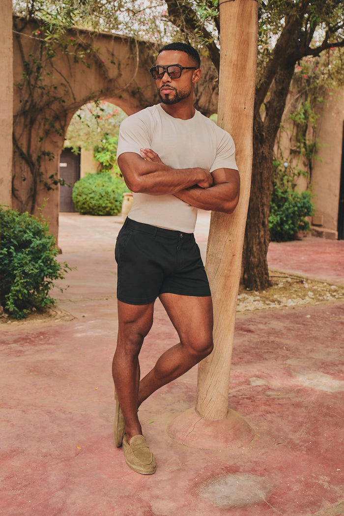 Athletic Fit Stretch Chino Shorts 5'' in Black
