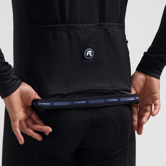 Detail van Rogelli Essential II fietsshirt heren zwart lange mouw achterkant.