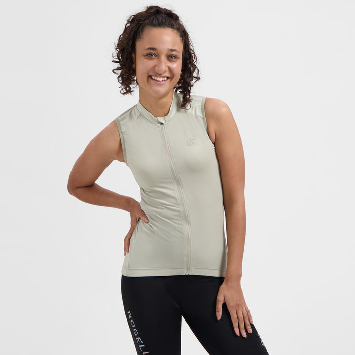 Rogelli Essential II mouwloos fietsshirt dames taupe korte mouw gedragen voorkant.