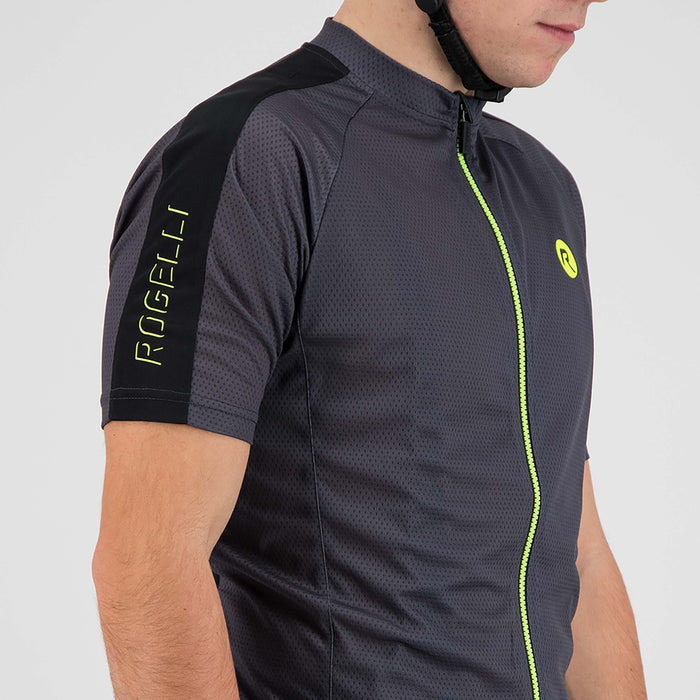 Detail van Rogelli Explore fietsshirt heren grijs korte mouw.