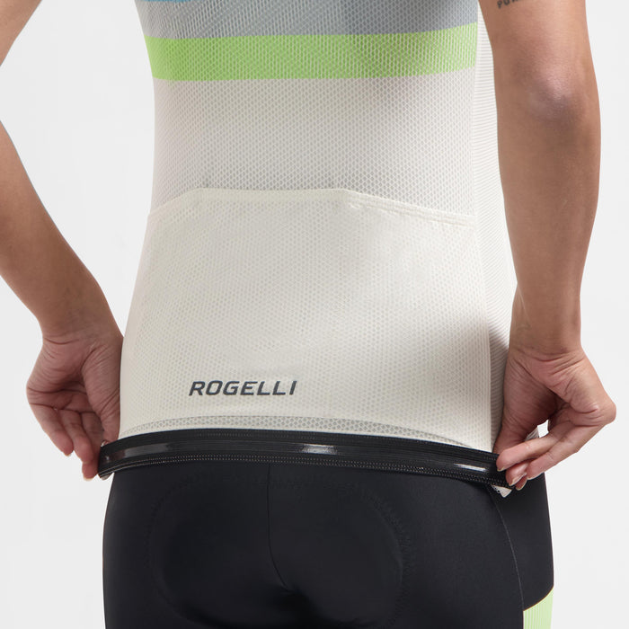 Detail van Rogelli Impress II fietsshirt dames zand korte mouw achterkant.