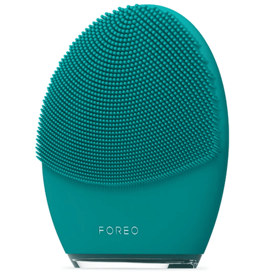 LUNA™ 4 MEN | FOREO facial cleansing device in teal with silicone bristles designed for deep skincare and gentle exfoliation, enhancing daily grooming routines.