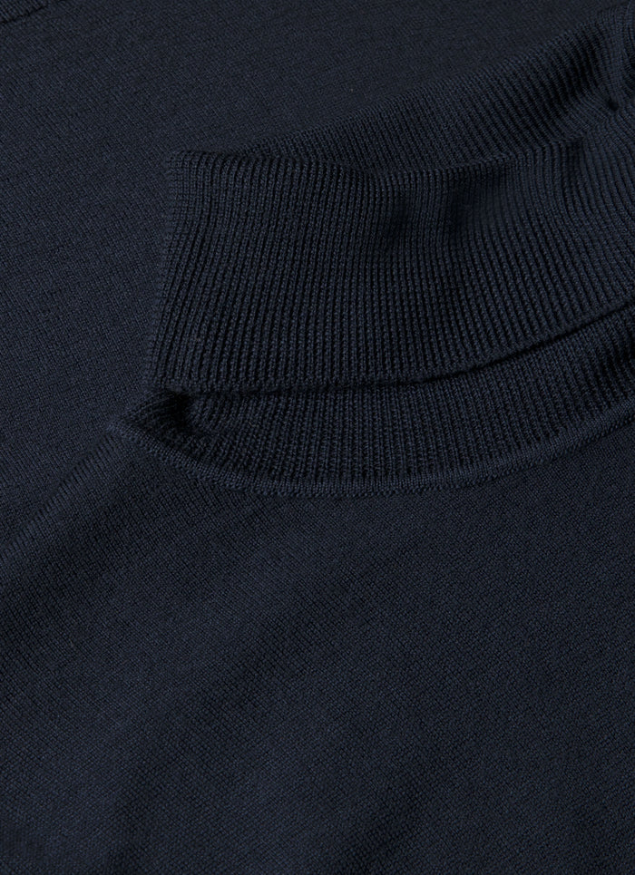 Men's Extra-Fine Merino Roll Neck Jumper in Navy