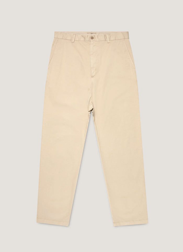 Men's Regular Fit Chino in Light Stone