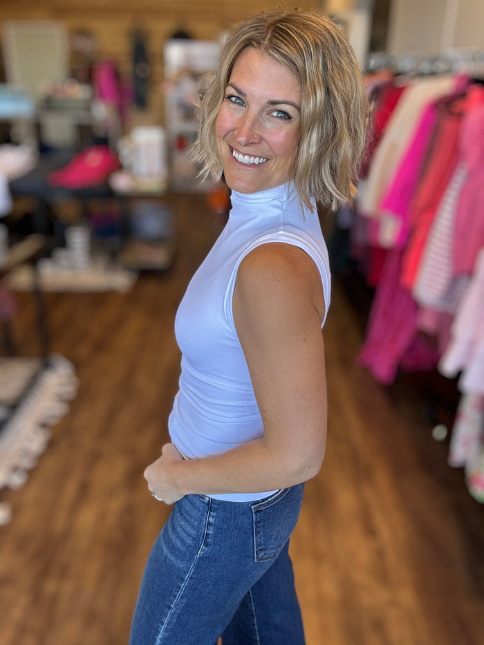 Mock Neck Seamless Sleeveless Tank - White