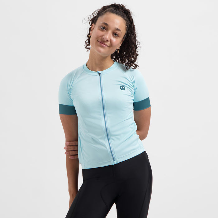 Rogelli Modesta fietsshirt dames lichtblauw korte mouw gedragen voorkant.
