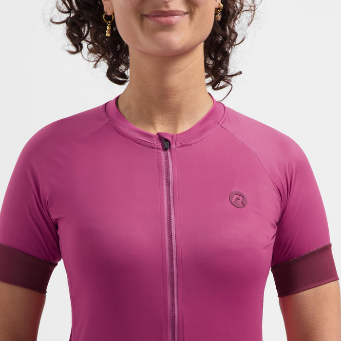Detail van Rogelli Modesta fietsshirt dames roze korte mouw voorkant.