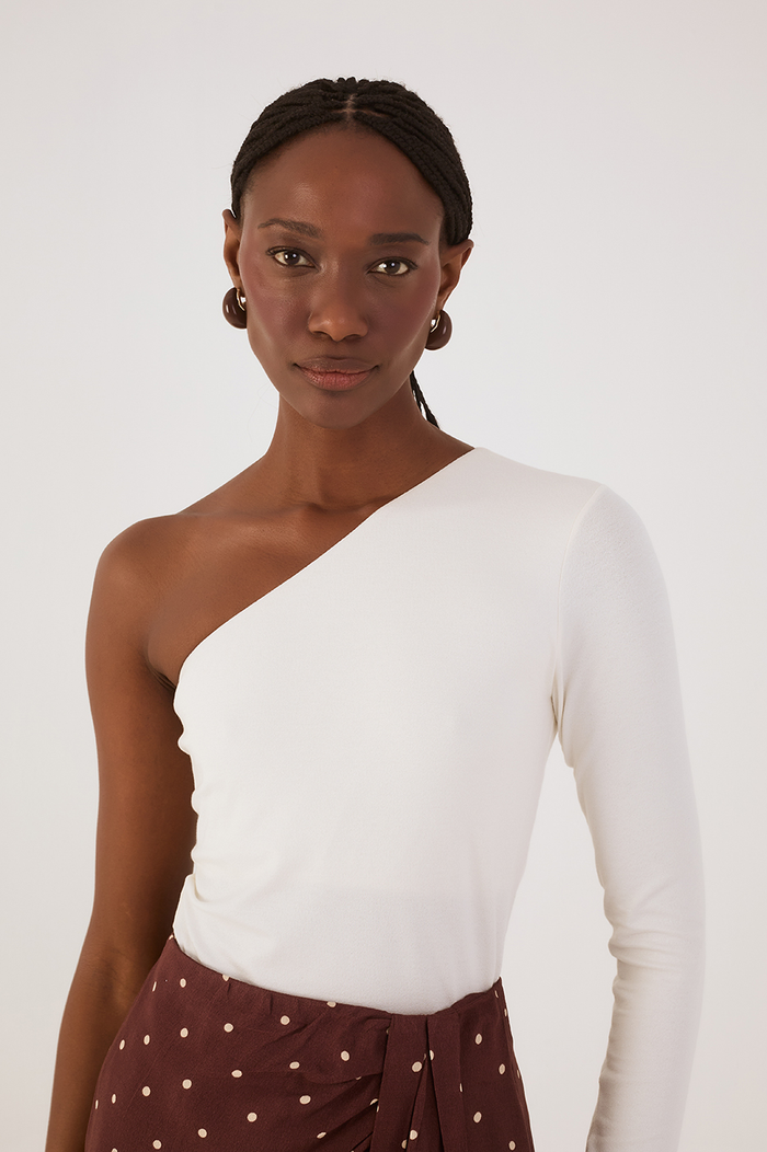 Off-White One-Shoulder Long Sleeve Crepe Blouse_4