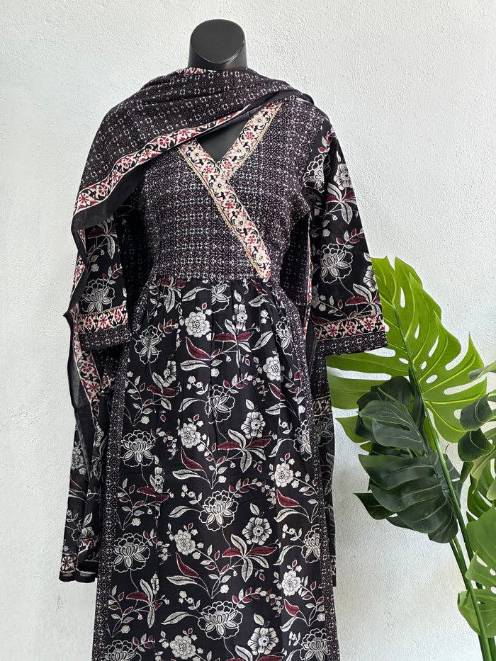 printed black cotton readymade set