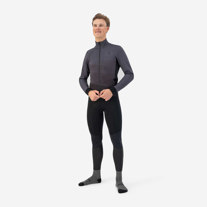 Rogelli Tarax fietsjack heren zwart gedragen totaalshot.