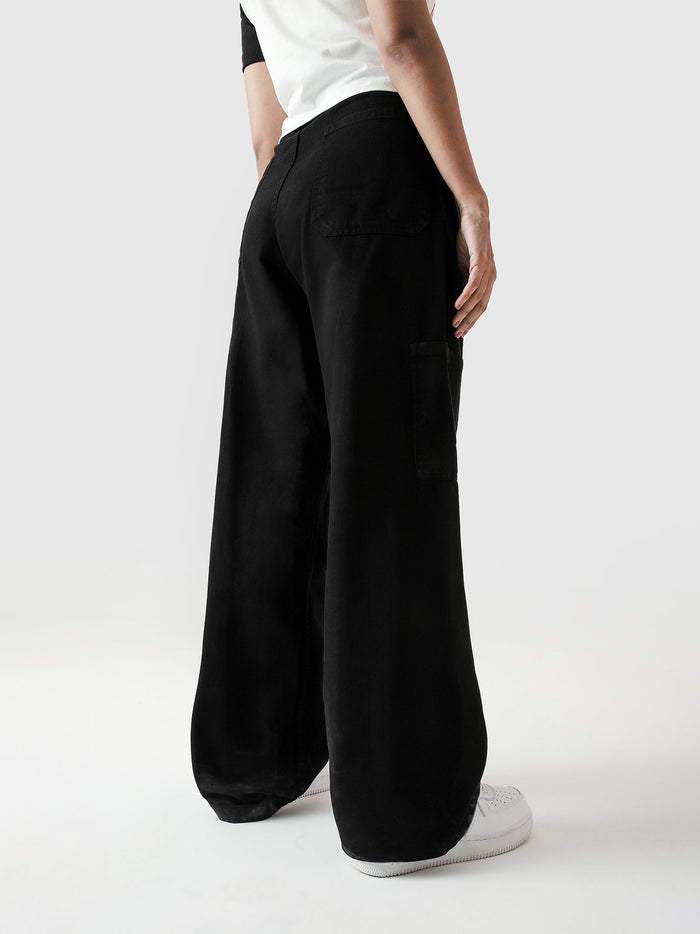 Utility V1 black cargos detail shot utility pocket hardware Pakistan – GROOVY