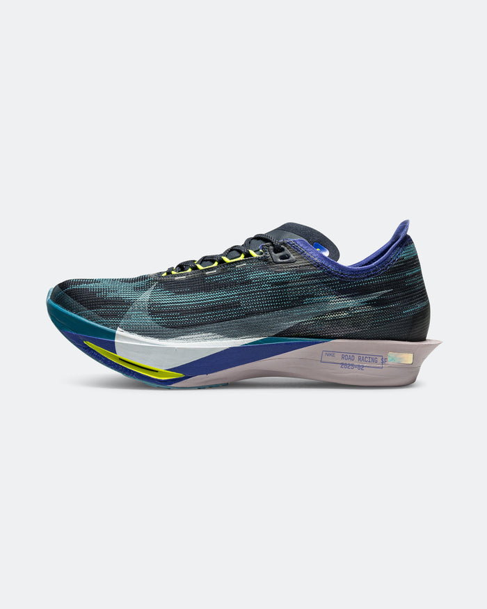 ZoomX Streakfly 2 - Obsidian/White/Persian Violet