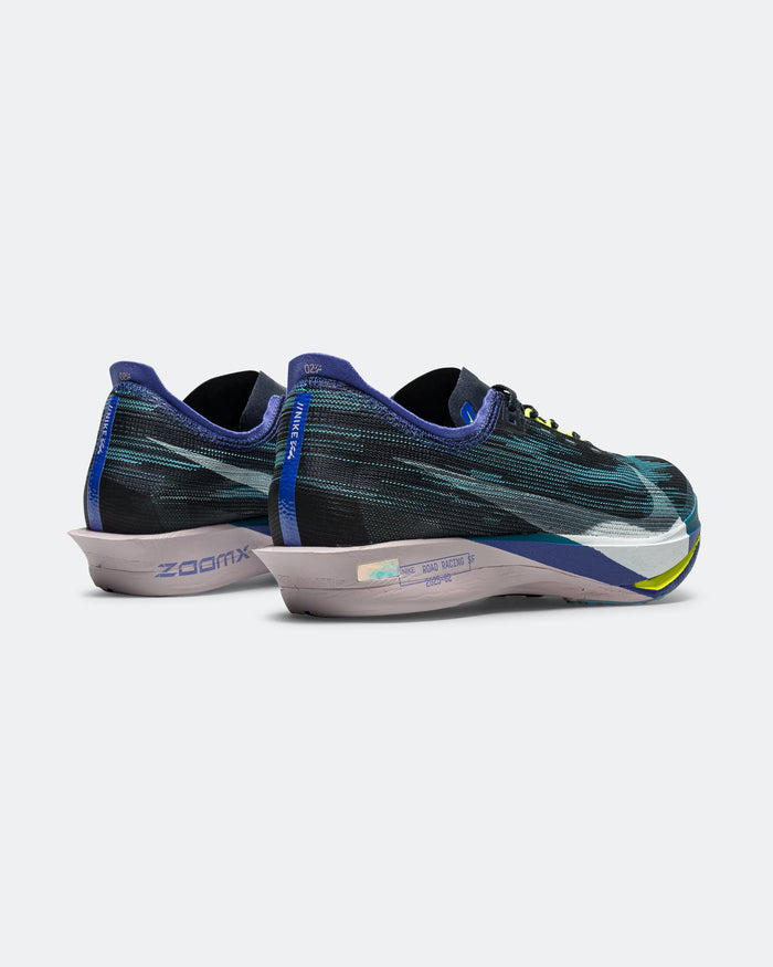 ZoomX Streakfly 2 - Obsidian/White/Persian Violet